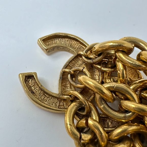 CHANEL 1980s Vintage Gold Logo CC Pendant Triple Chain Belt